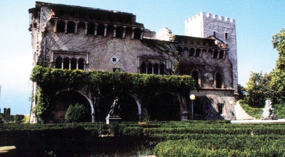 Vila Ayala Valvoje - Valva | Secret World Trip Planner