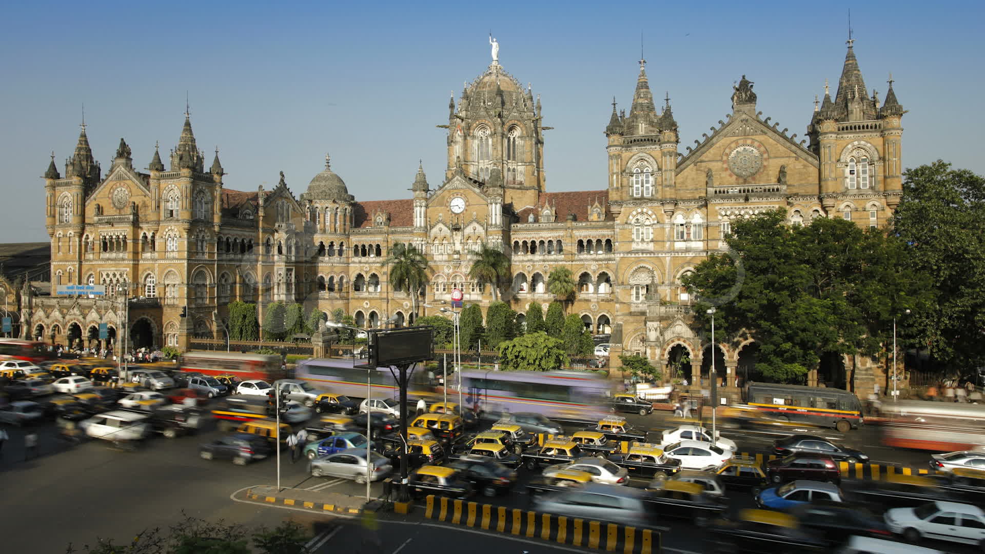 Chhatrapati Shivaji Terminus - Mumbai | Secret World Trip Planner