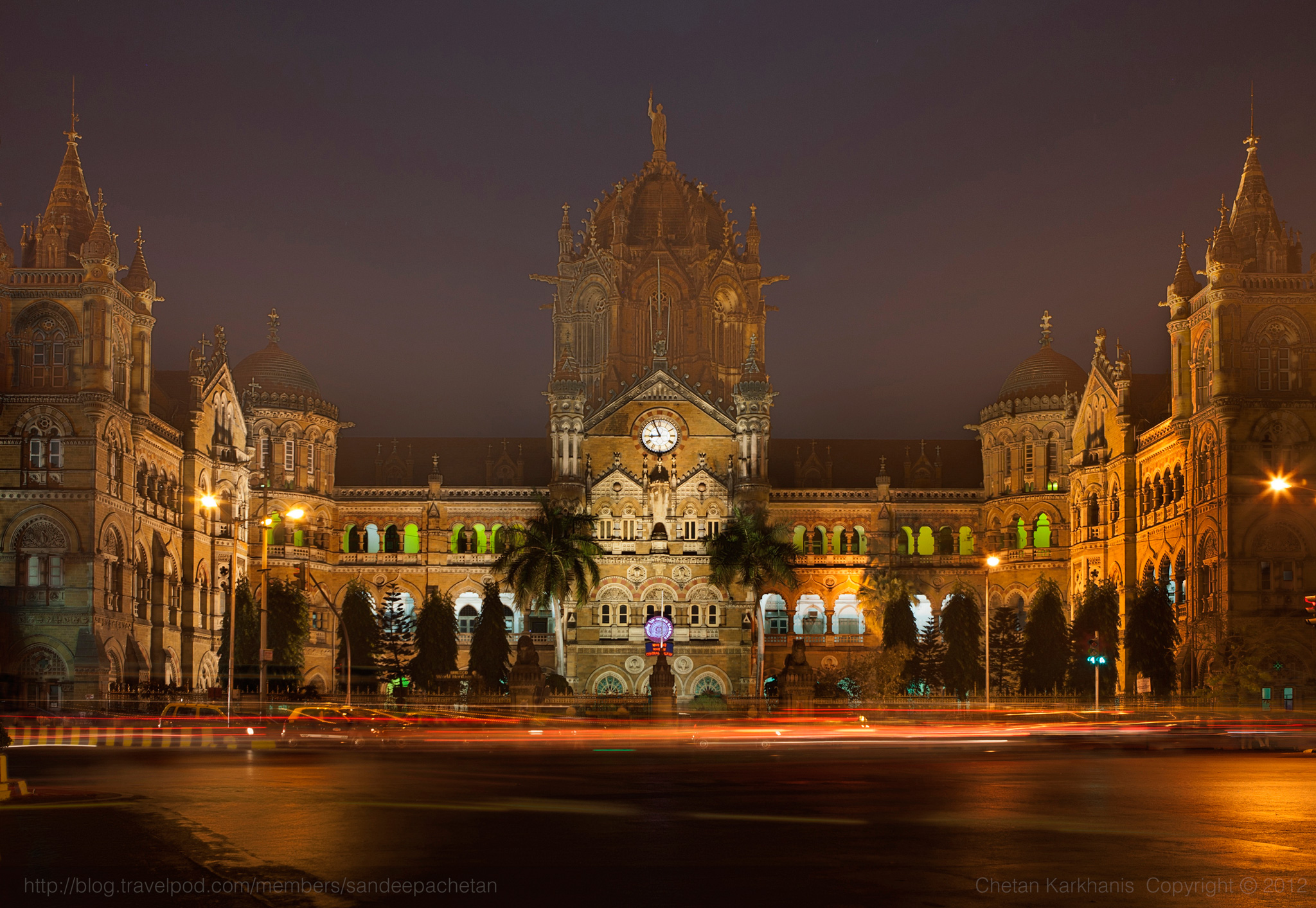 Chhatrapati Shivaji Terminus - Mumbai | Secret World Trip Planner