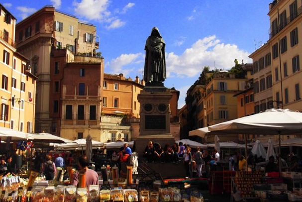 Rooma: Campo de ' Fiori - Roma | Secret World Trip Planner