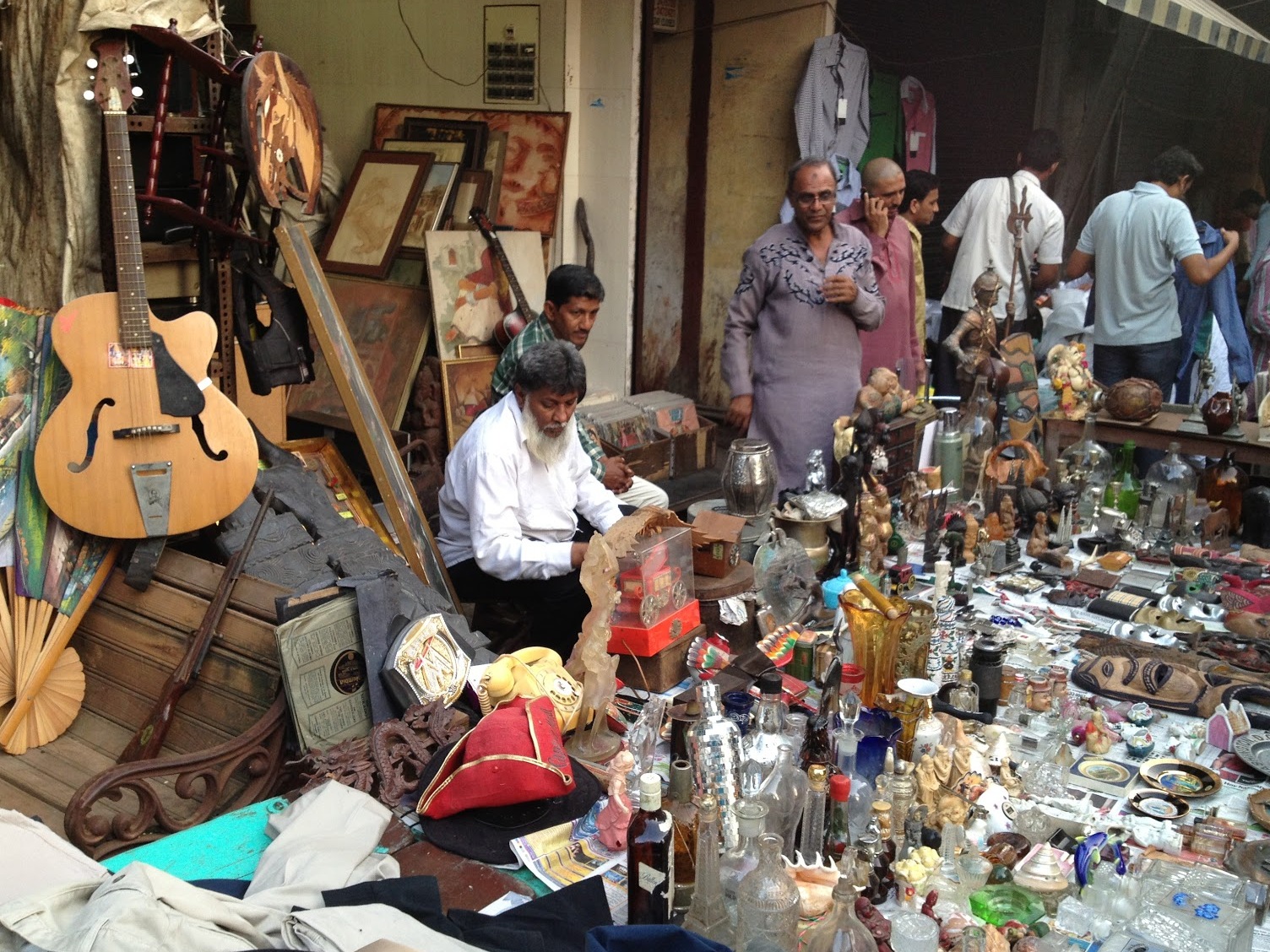 Hidden Treasures of Chor Bazaar — Mumbai