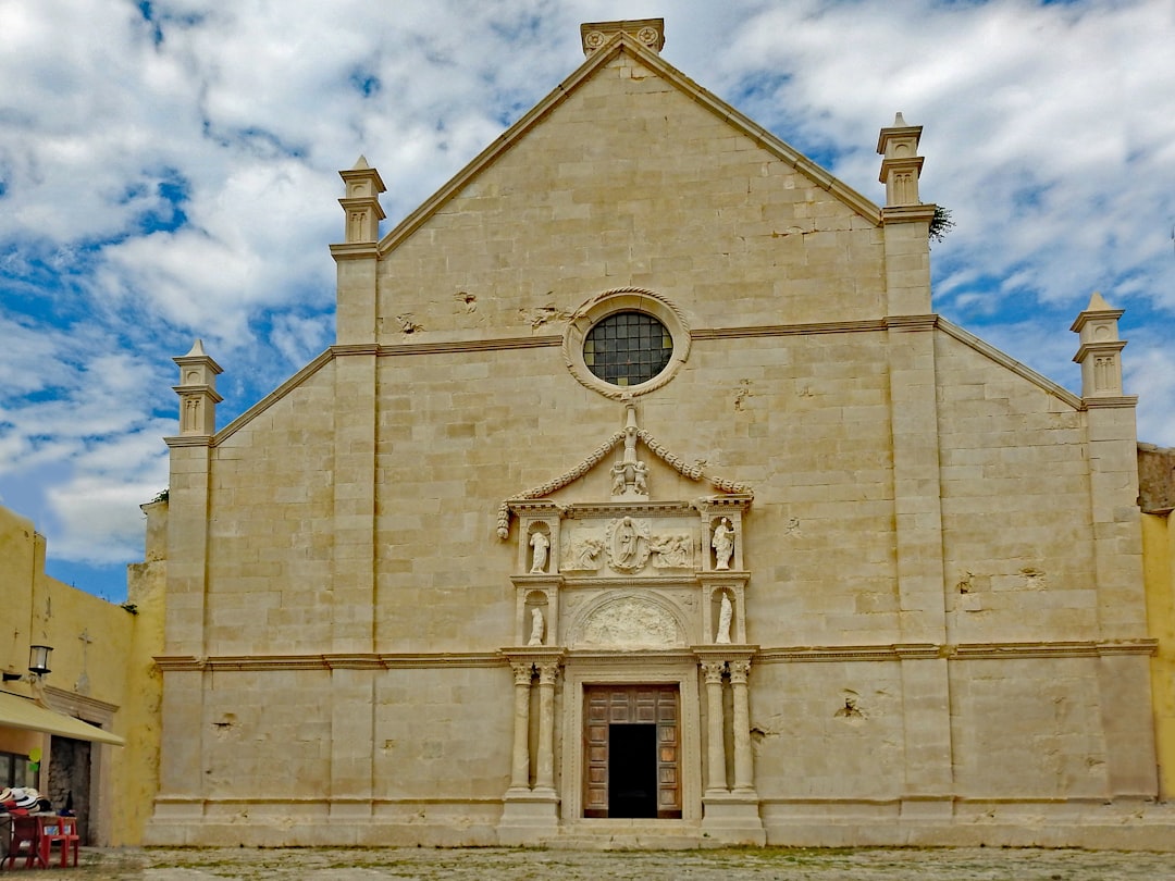 Castrovillari | Couvent franciscain et église de la Sainte Trinité - Castrovillari | Secret World Trip Planner