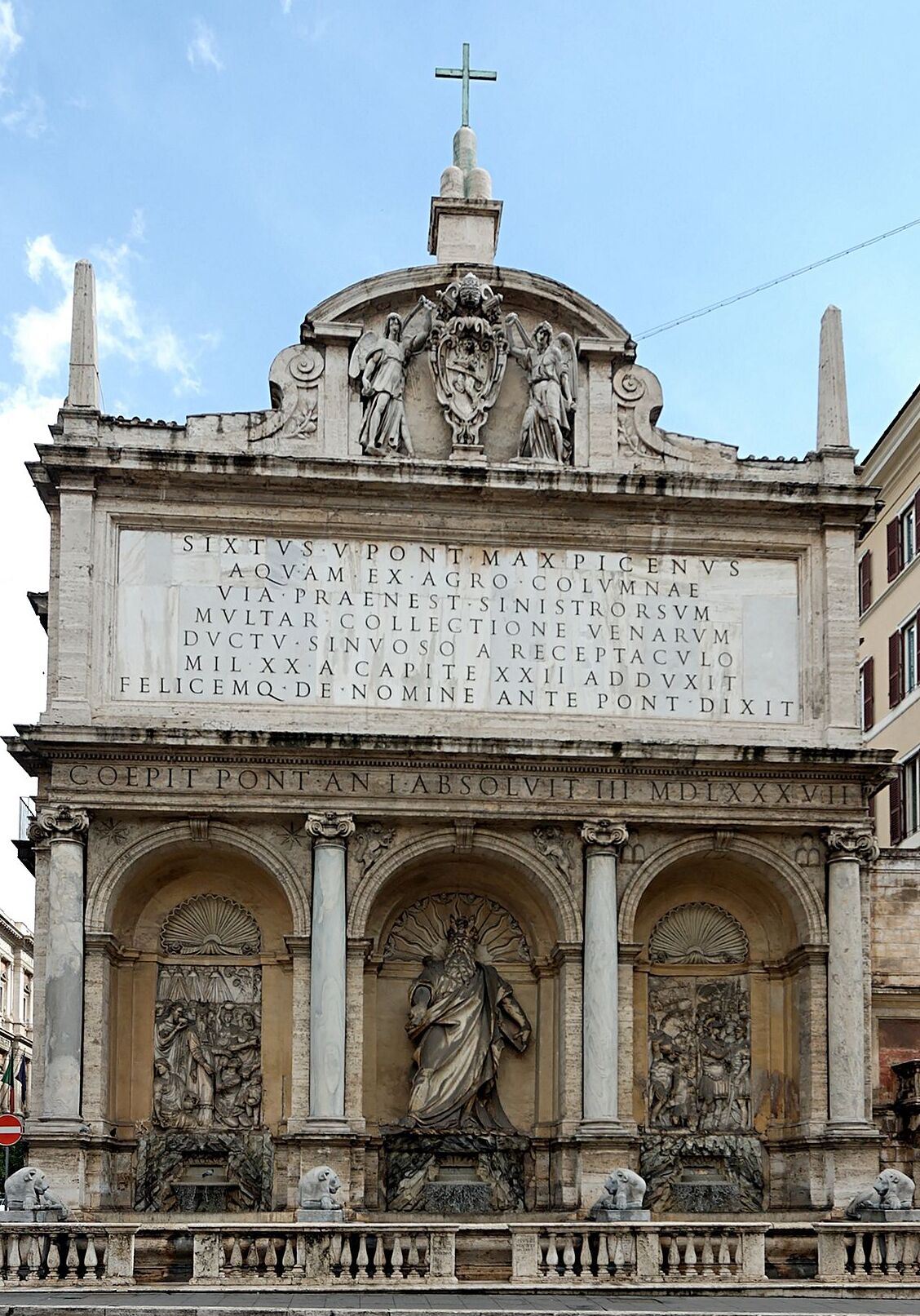 A fonte ou feliz Auga Amosar - Roma | Secret World Trip Planner