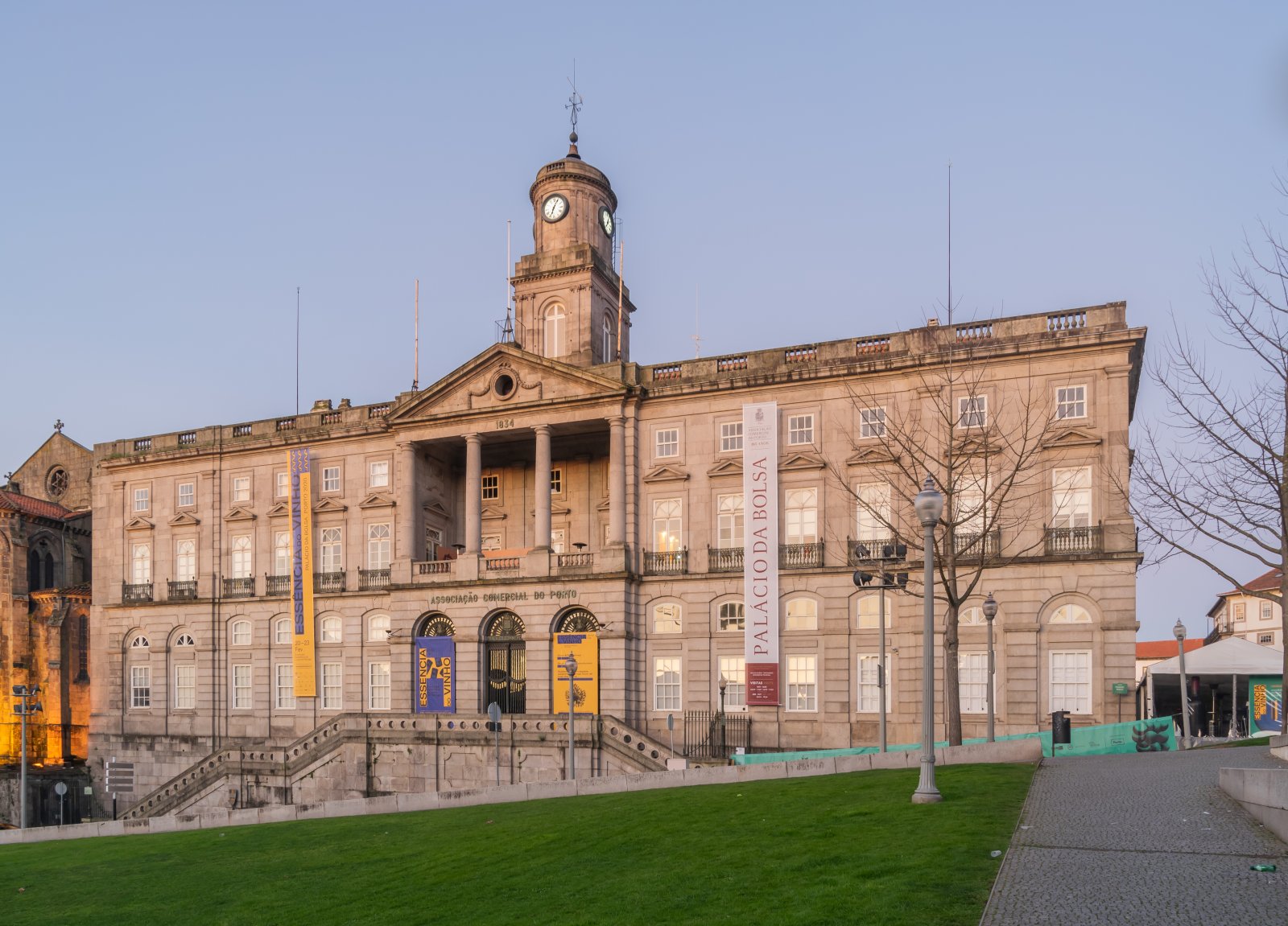 Le Palácio da Bolsa est l'ancienne bourse de Porto - Porto | Secret World Trip Planner
