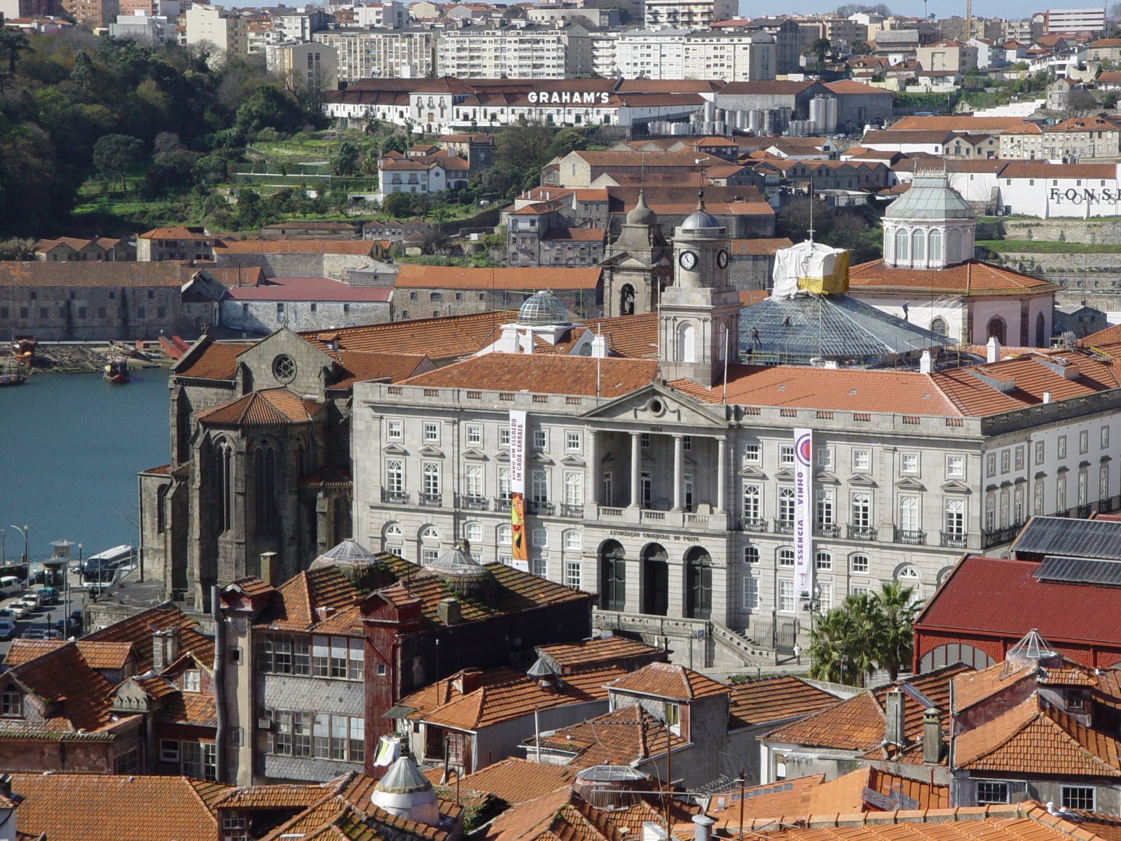 Le Palácio da Bolsa est l'ancienne bourse de Porto - Porto | Secret World Trip Planner