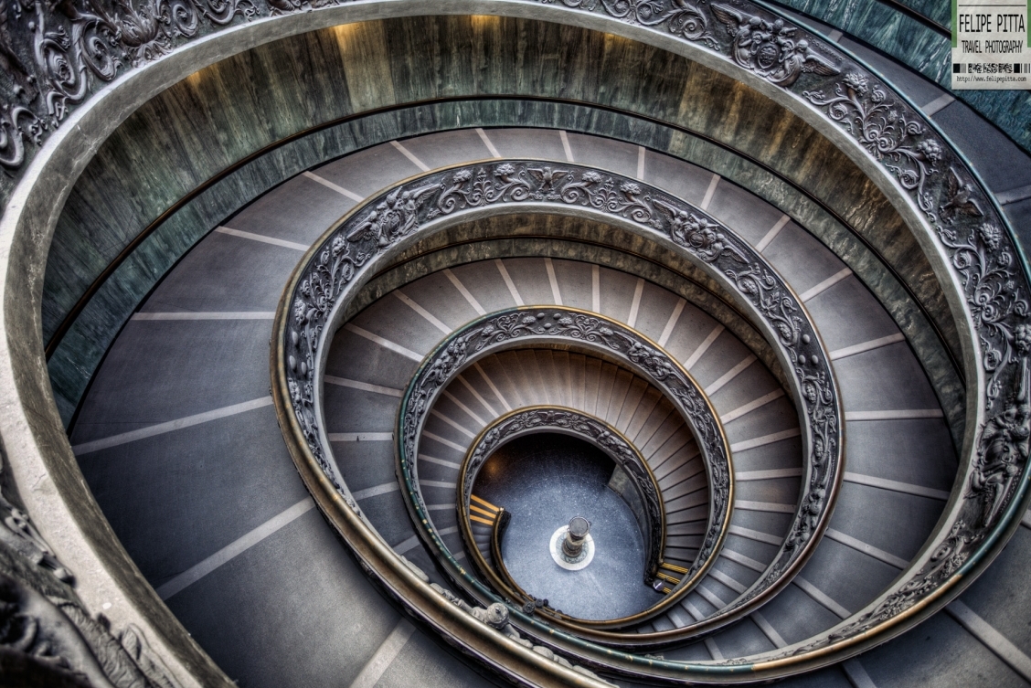 Vaticano / Bramante Stepenice  - Città del Vaticano | Secret World Trip Planner