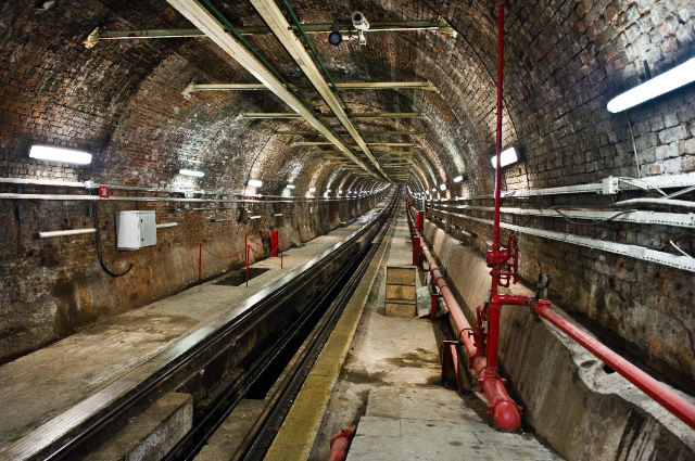 Tünel, le deuxième plus ancien métro urbain du monde - Tersane Cd. No:9 | Secret World Trip Planner