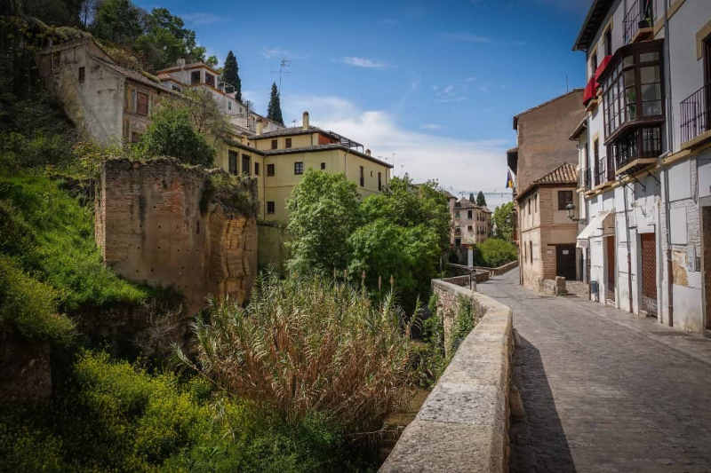 Carrera del Darro - Granada | Secret World Trip Planner