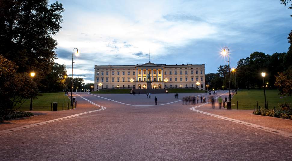 Royal Palace - Slottsplassen 1 | Secret World Trip Planner