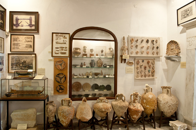 Musée maritime de la mer Égée - Mikonos | Secret World Trip Planner