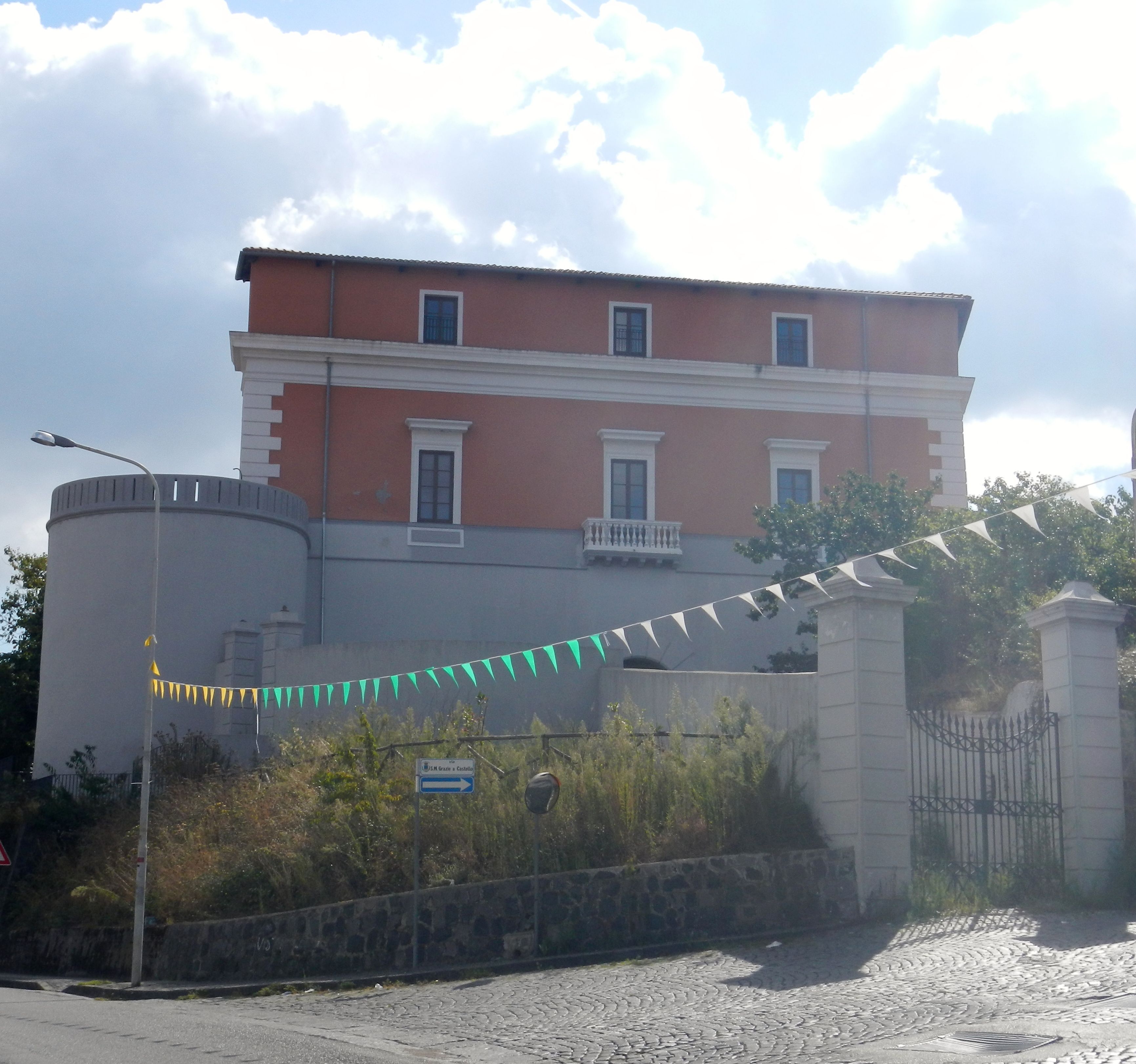 Château d'Alagno alias Totò - Somma Vesuviana | Secret World Trip Planner