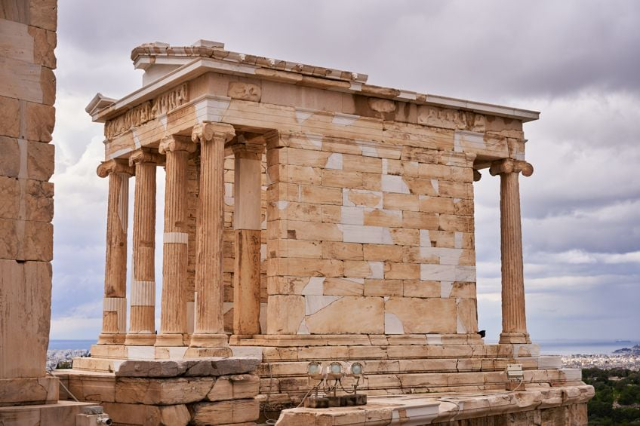 Il tempio di Atena Nike: Uno sguardo all'antica Grecia - Αθήνα | Secret World Trip Planner