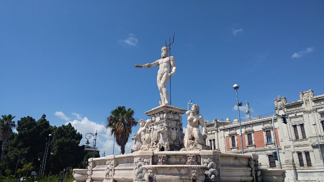 نیپچون کا چشمہ - Fontana di Nettuno | Secret World Trip Planner