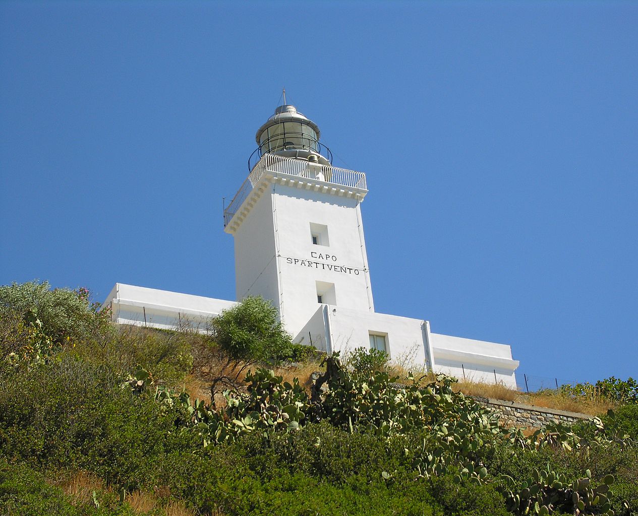 卡拉布里亚：Capo Spartivento的灯塔 - Via Faro Capo Spartivento | Secret World Trip Planner