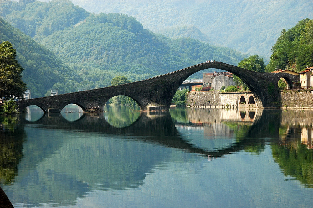 بونتي ديل ديافولو أو مادالينا ، - Borgo a Mozzano | Secret World Trip Planner
