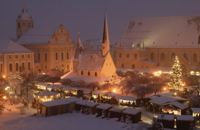 Natale a Castel Tüßling - Tüßling | Secret World Trip Planner