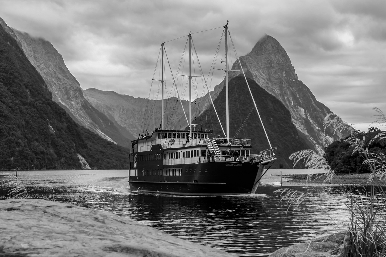 Milford Sound - Milford Sound | Secret World Trip Planner