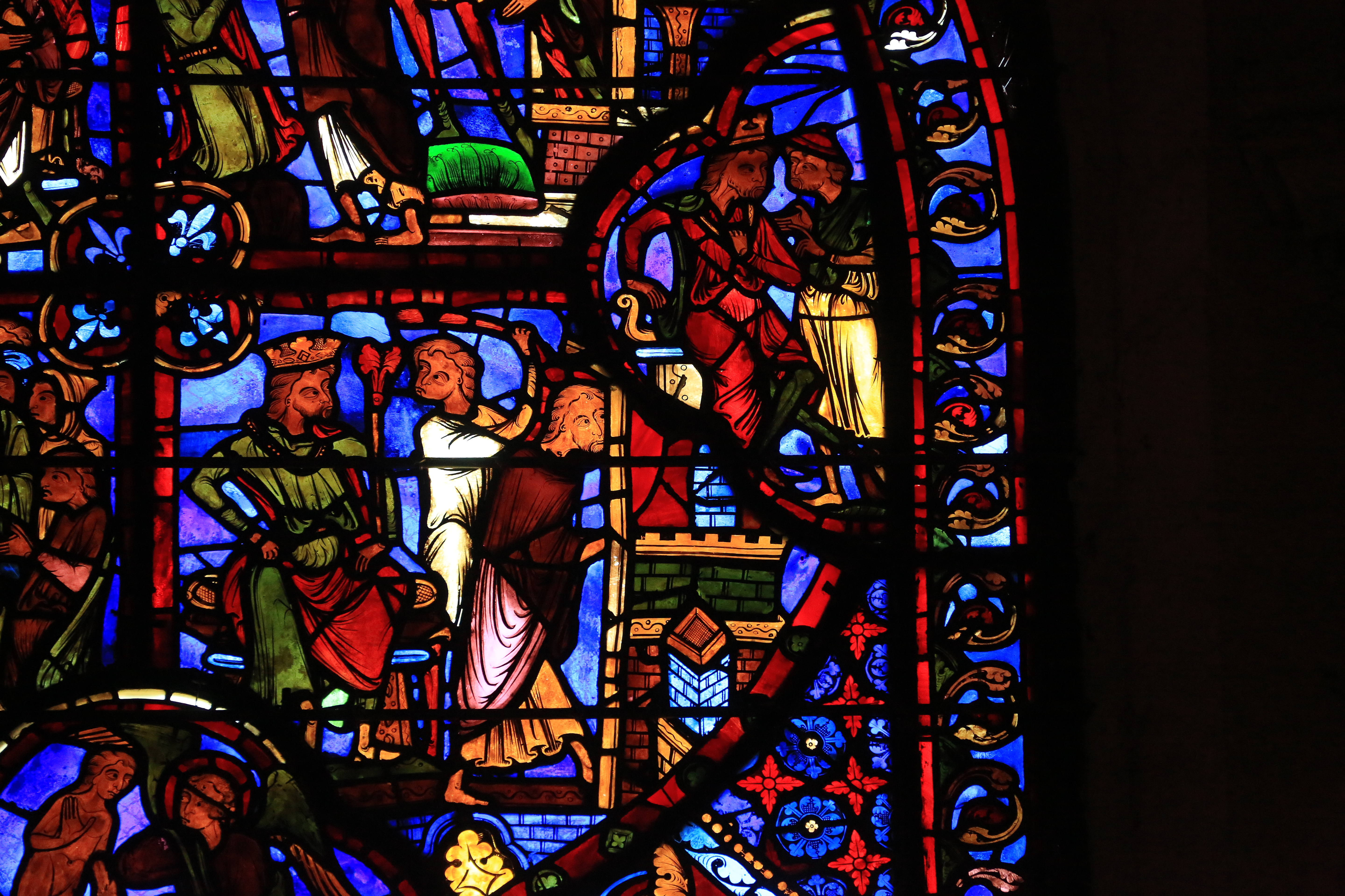 Construite dans le style gothique français, la cathédrale de Bourges - Bourges | Secret World Trip Planner