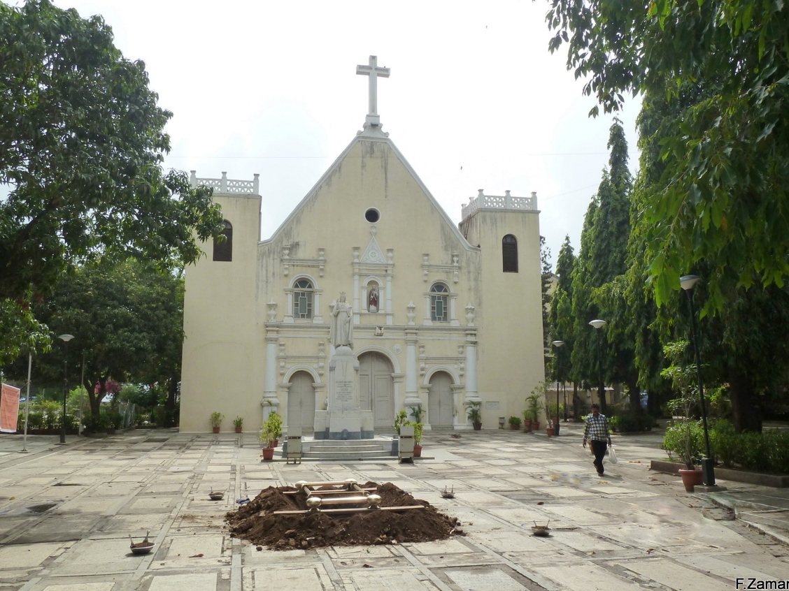 The church of St. Andrew: Christianity in Bombay (Mumbai) — Mumbai