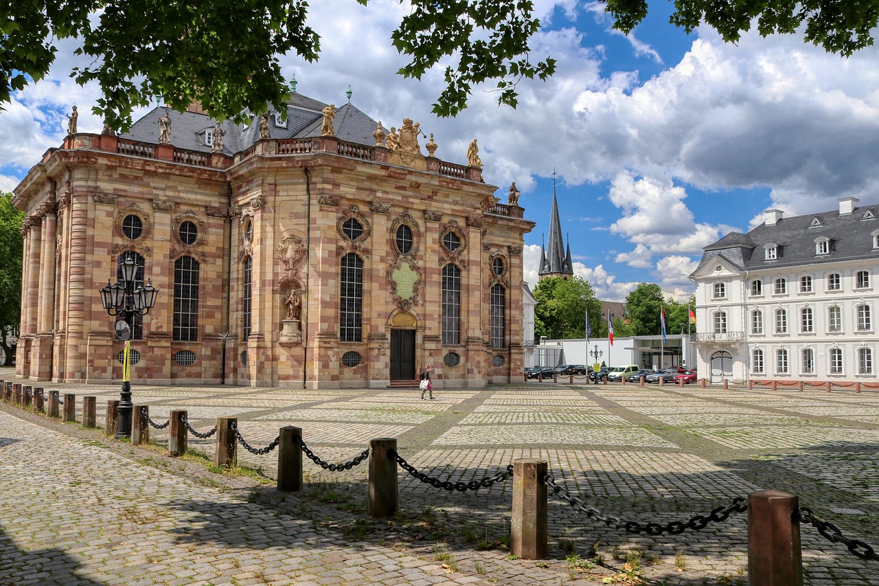 Saarbrücken : Ludwigsplatz is a fantastic baroque square - Saarbrücken | Secret World Trip Planner