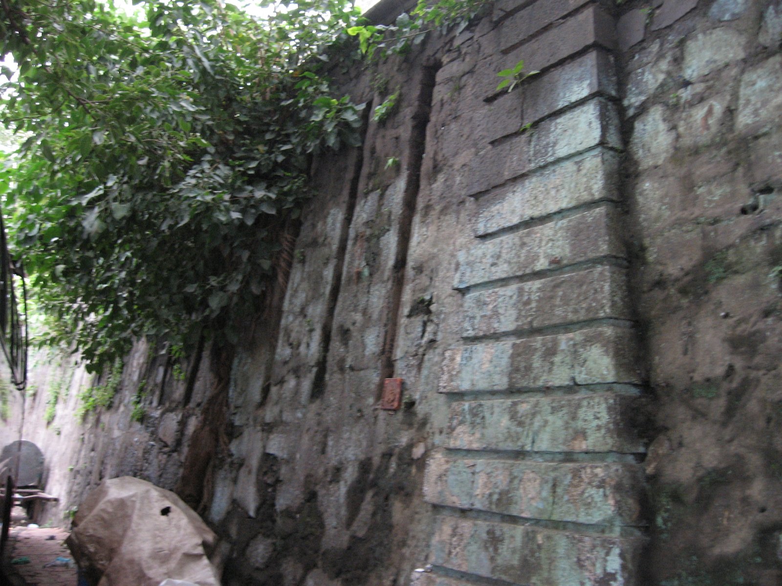 Mumbai: St George hospital’s secret tunnel - Mumbai | Secret World Trip Planner