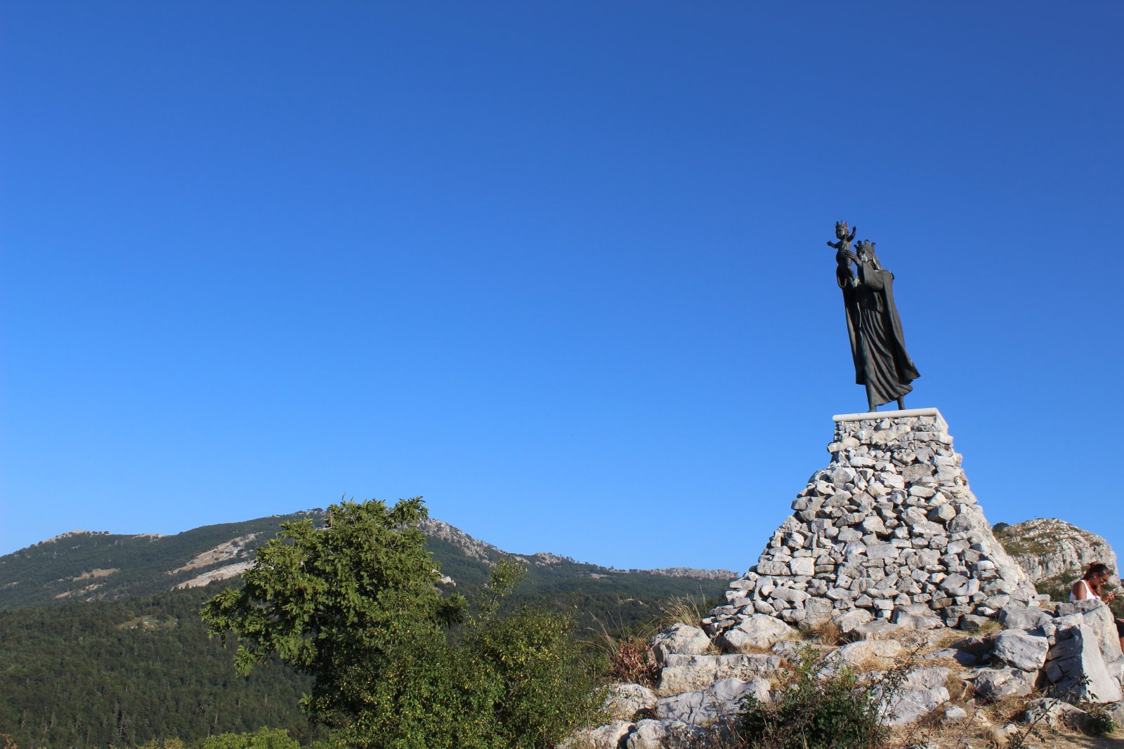 Helligdommen i Madonna del Pollino - San Severino Lucano | Secret World Trip Planner