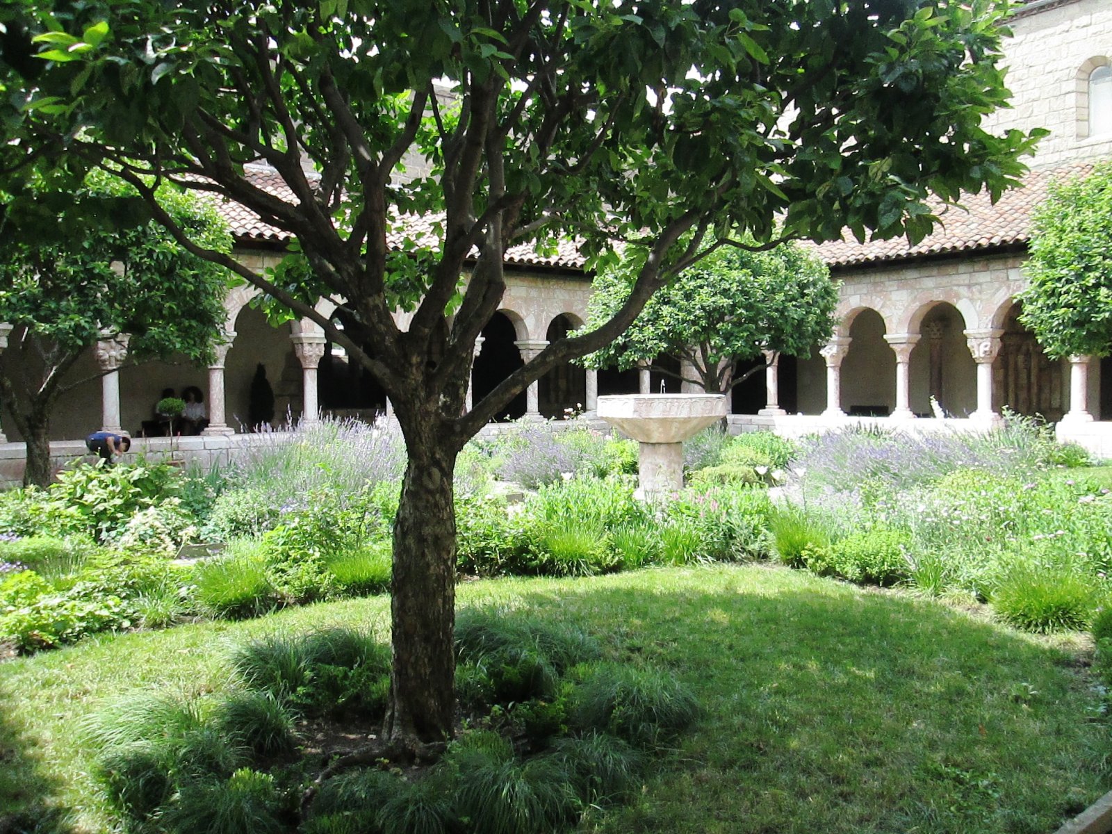 मैनहट्टन और Cloisters संग्रहालय और गार्डन - New York | Secret World Trip Planner