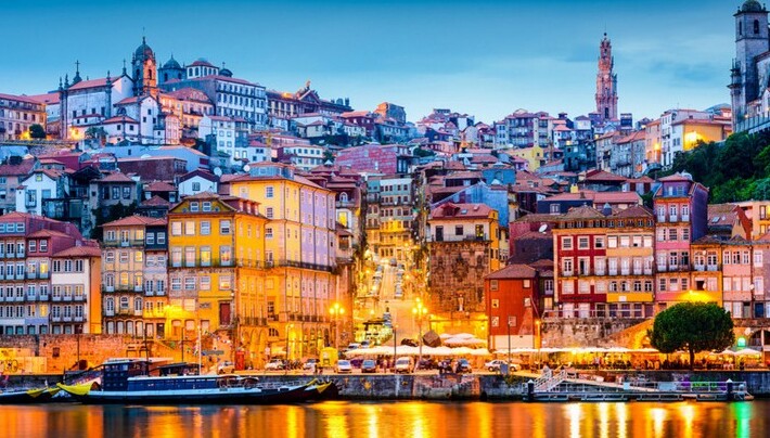 Clocher de l'église de Clérigos - Porto | Secret World Trip Planner