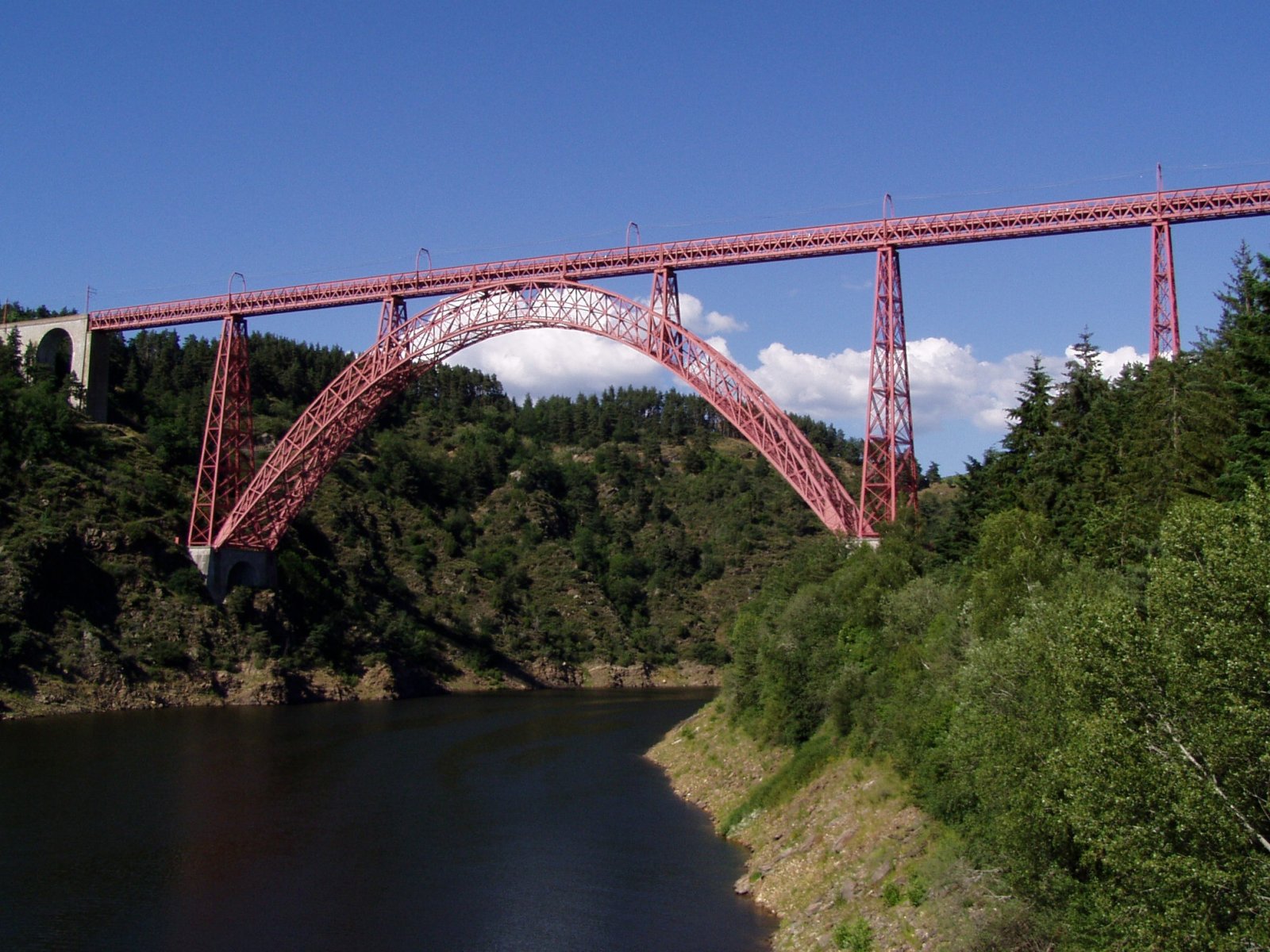 Le viaduc de Garabit - Ruynes-en-Margeride | Secret World Trip Planner