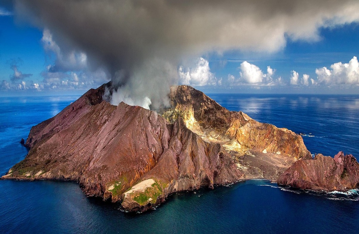 Stromboli est une célèbre île volcanique sicilienne - Strómboli | Secret World Trip Planner