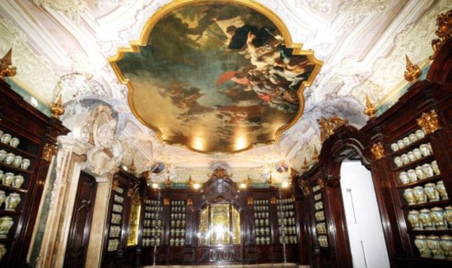 Musée des Arts Sanitaires et Pharmacie des Incurables - Napoli | Secret World Trip Planner