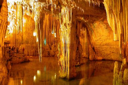 Grottes de Pertosa - Pertosa | Secret World Trip Planner