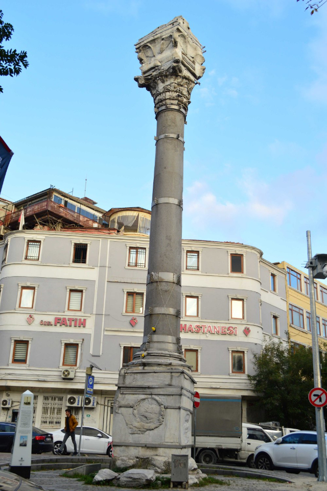 Säule von Marciano - İskenderpaşa | Secret World Trip Planner