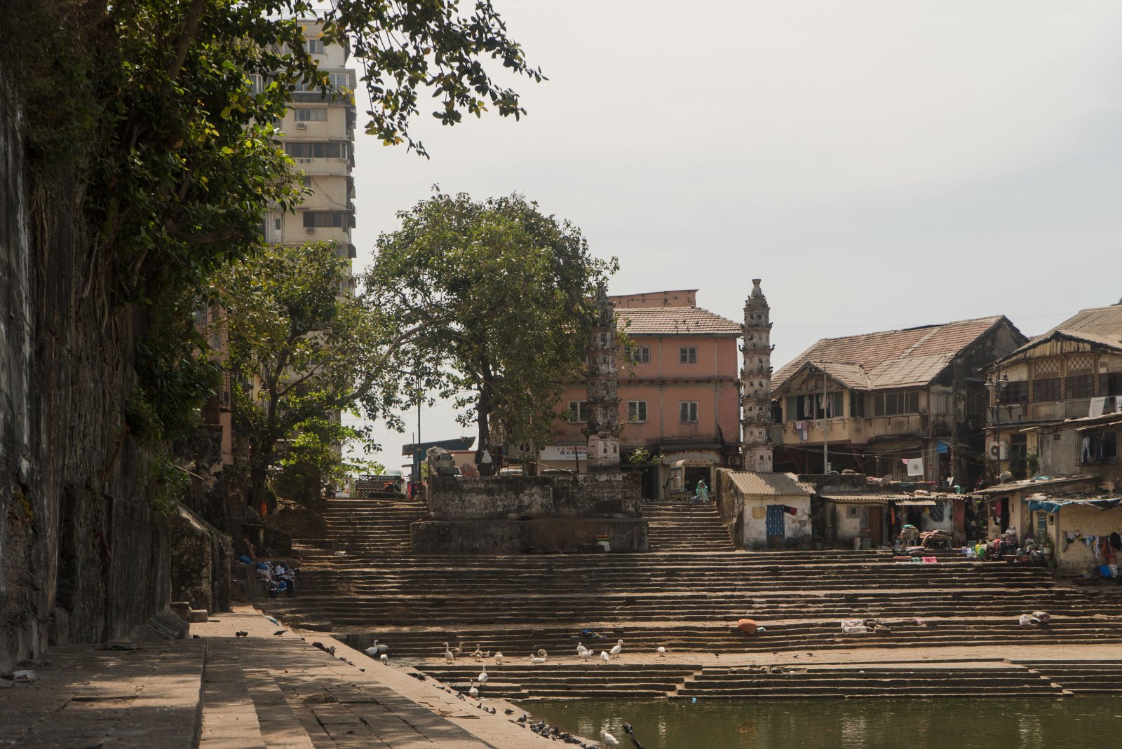 Banganga Tank is a sacred water reservoir - Mumbai | Secret World Trip Planner