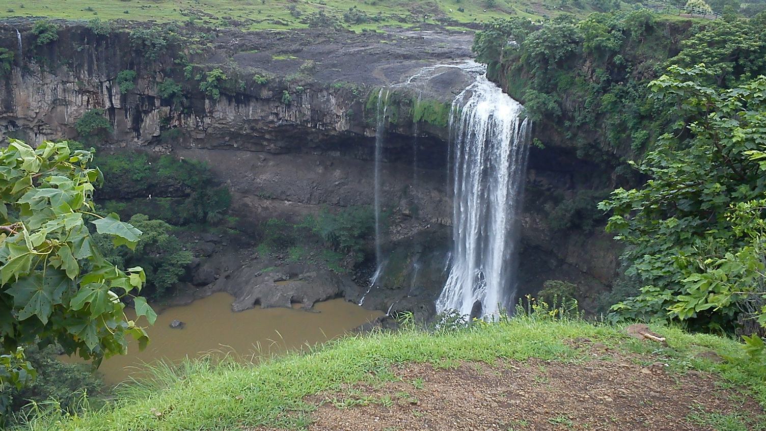 Tincha Falls — Berchha