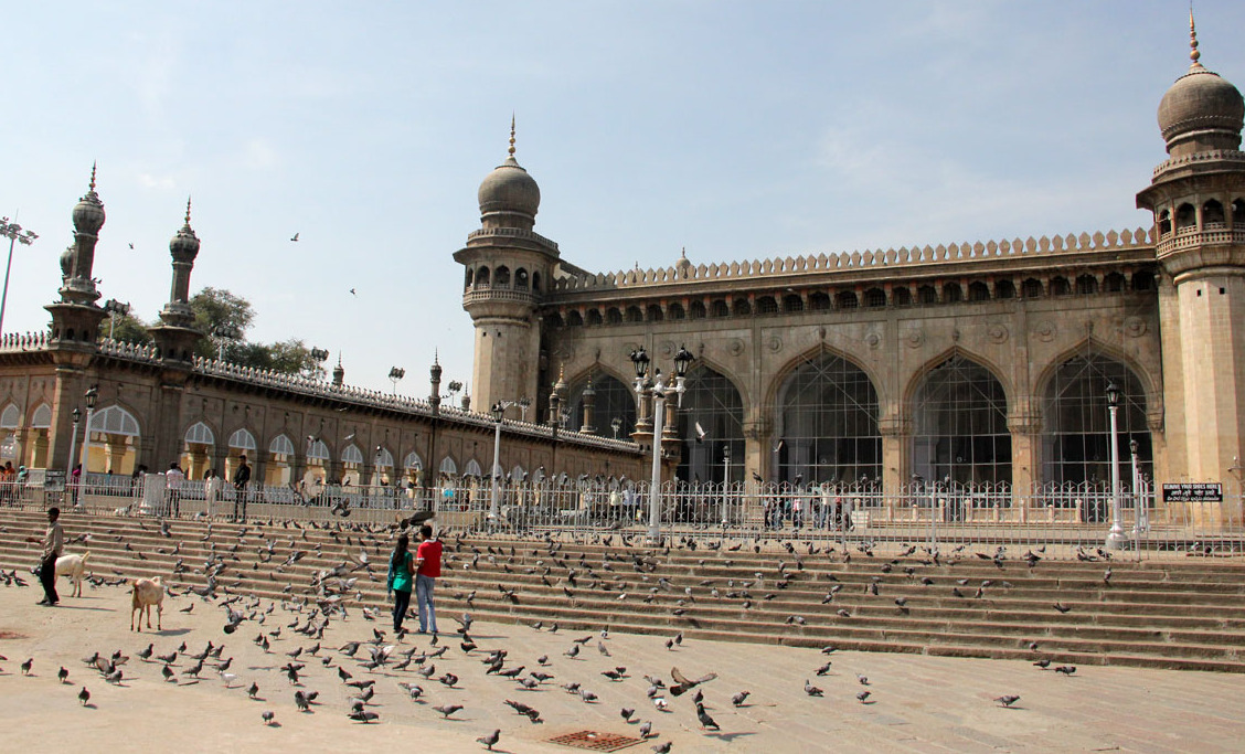 Mecca Masjid is one of the world’s largest Temples — Hyderabad