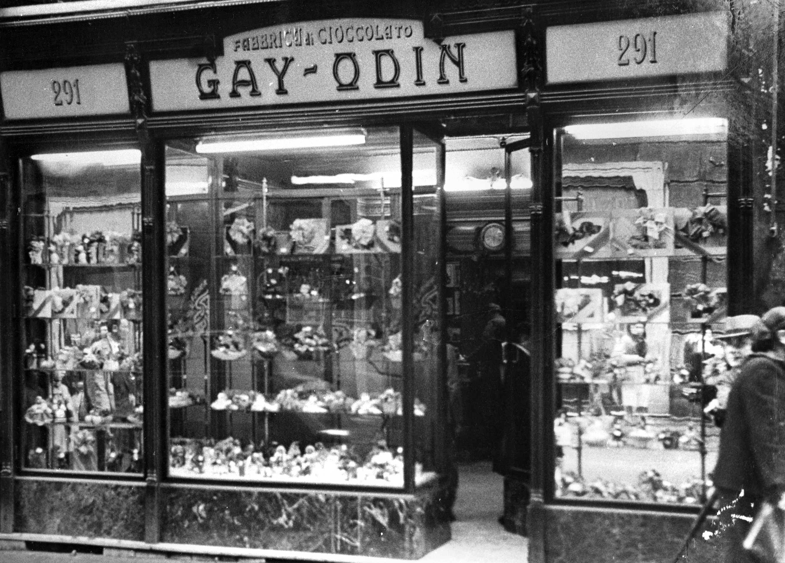 Gay Odin Chocolate - Napoli | Secret World Trip Planner