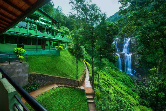 Chutes de Ramboda - Ramboda | Secret World Trip Planner