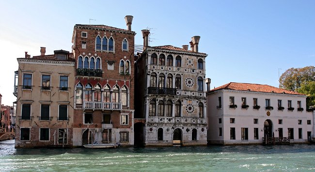 Ca Dario Prekleta palača - Venezia | Secret World Trip Planner
