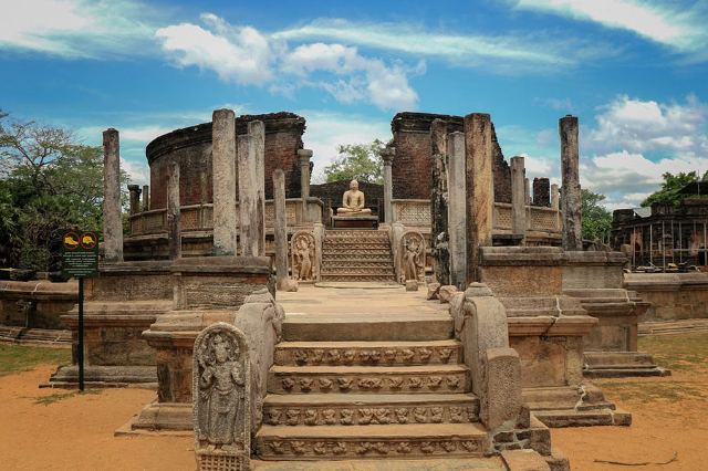 Antike Stadt Polonnaruwa - Polonnaruwa | Secret World Trip Planner