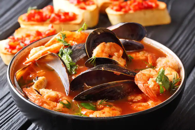 Bouillabaisse, die kultige Fischsuppe — Marsiglia