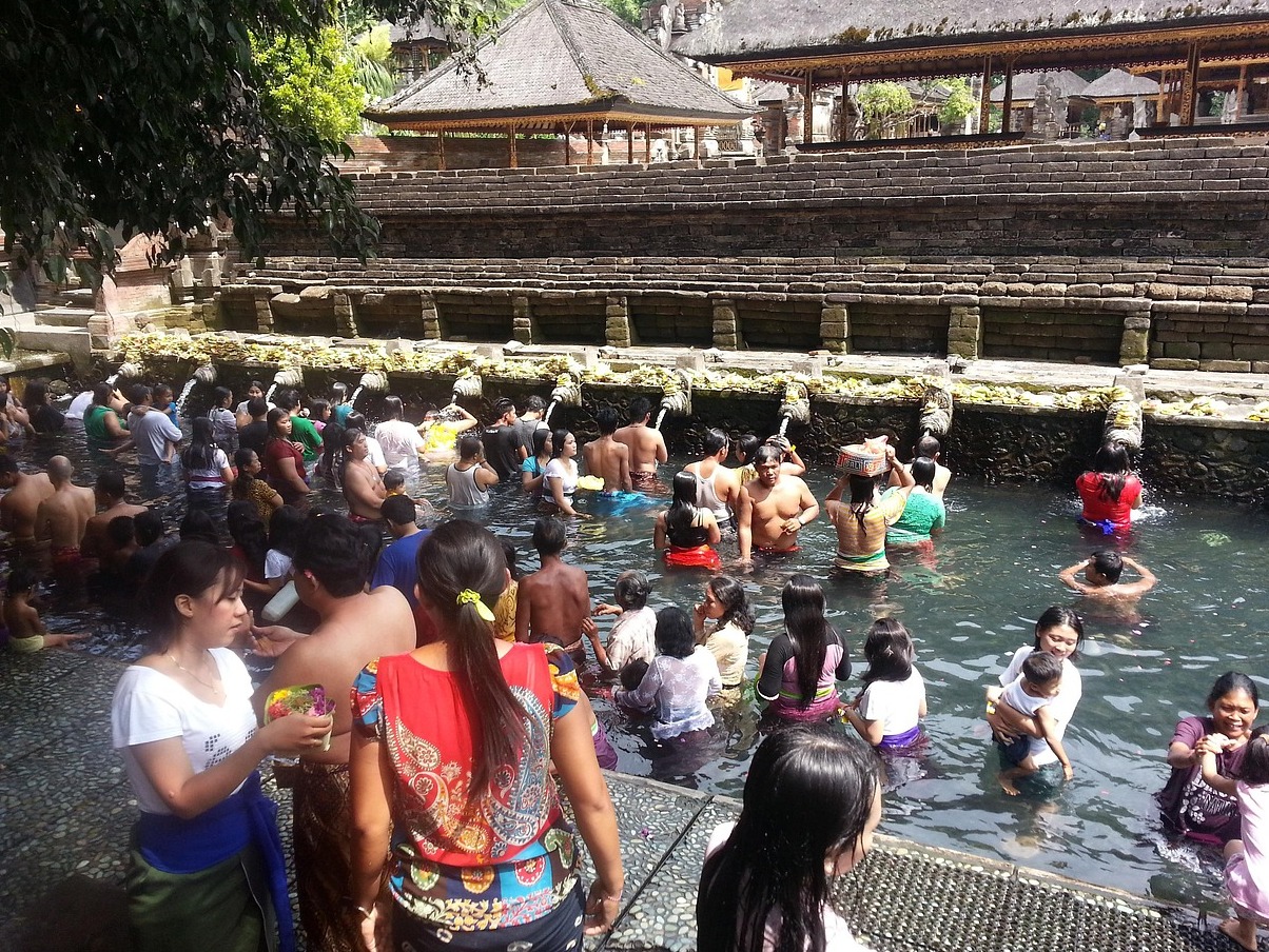 Bali | Temple de Tirta Empul - Kabupaten Gianyar | Secret World Trip Planner