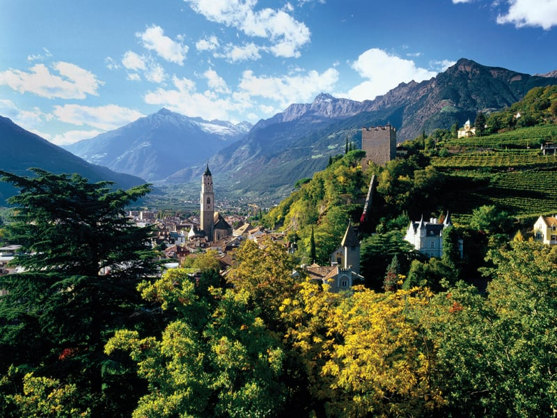 পাউডার টাওয়ার - Merano | Secret World Trip Planner
