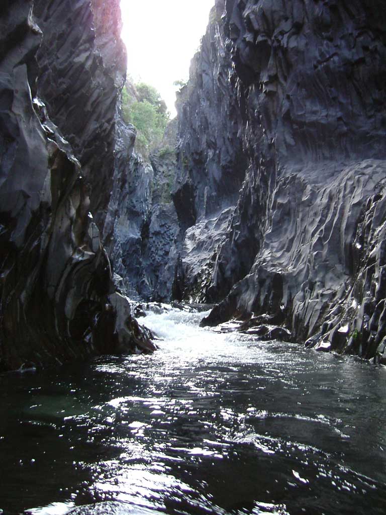 Gorges d'Alcantara - Castiglione di Sicilia | Secret World Trip Planner