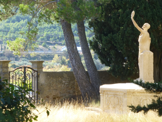 Tomba at Henry Bataille - Moux | Secret World Trip Planner