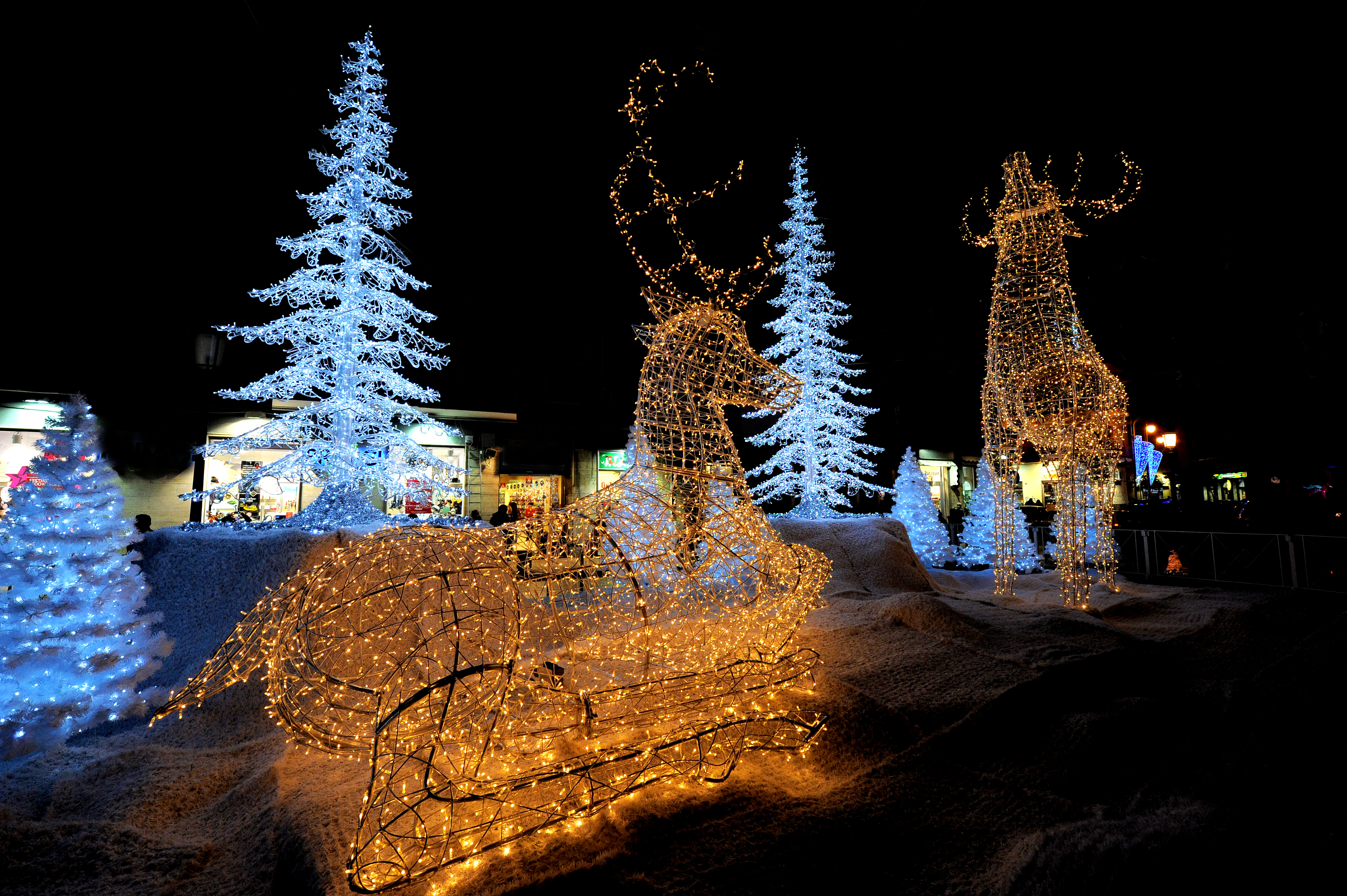 Artistaren argiak - Salerno SA | Secret World Trip Planner