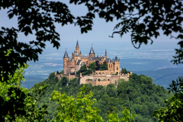 Burg Hohenzollern — Burg Hohenzollern