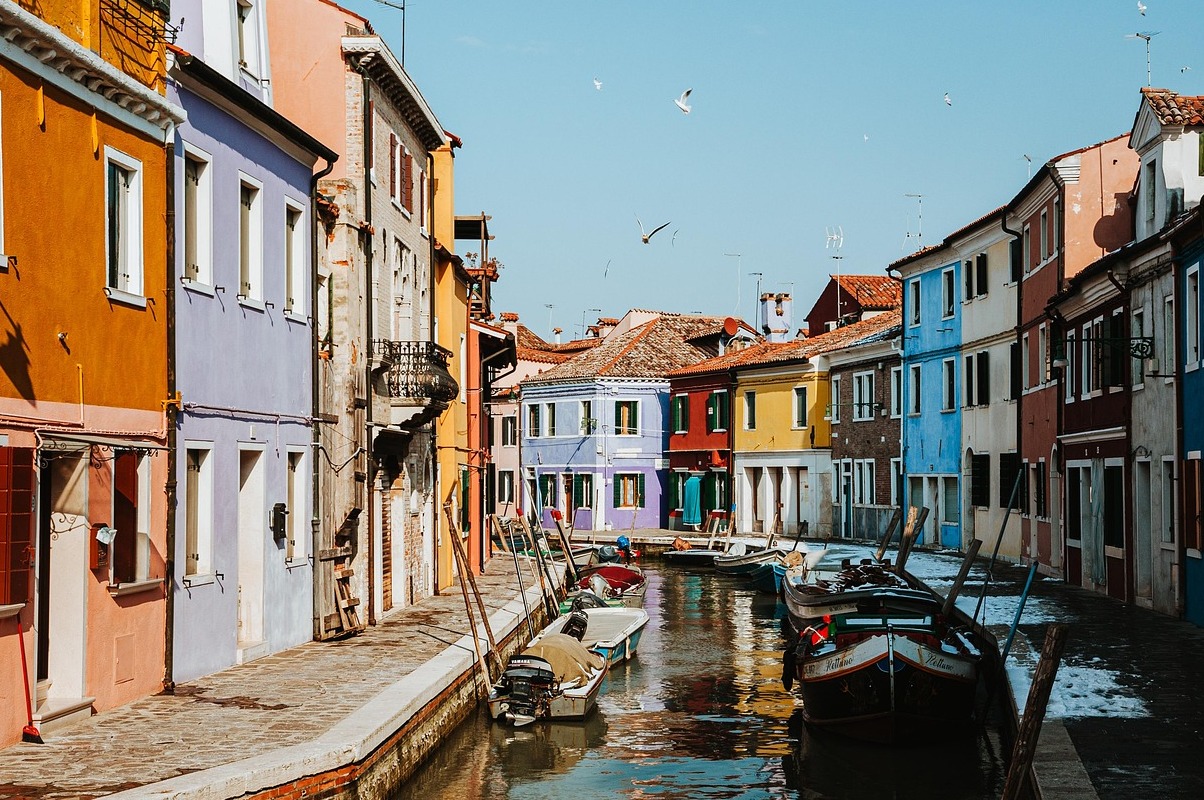 Burano: najfarebnejšia dedina na svete! - Venezia | Secret World Trip Planner