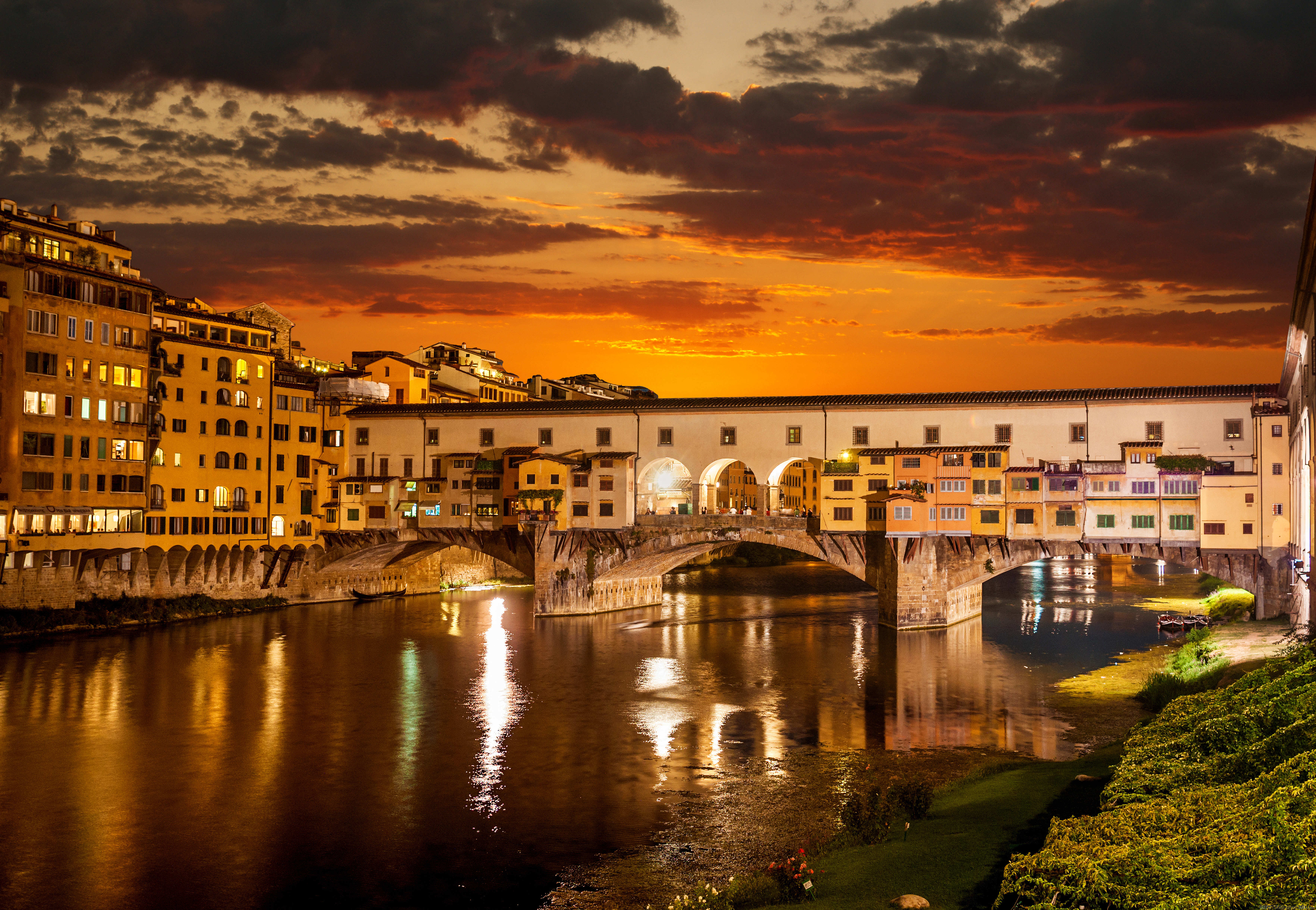 Сола Bridge - Ponte Vecchio | Secret World Trip Planner