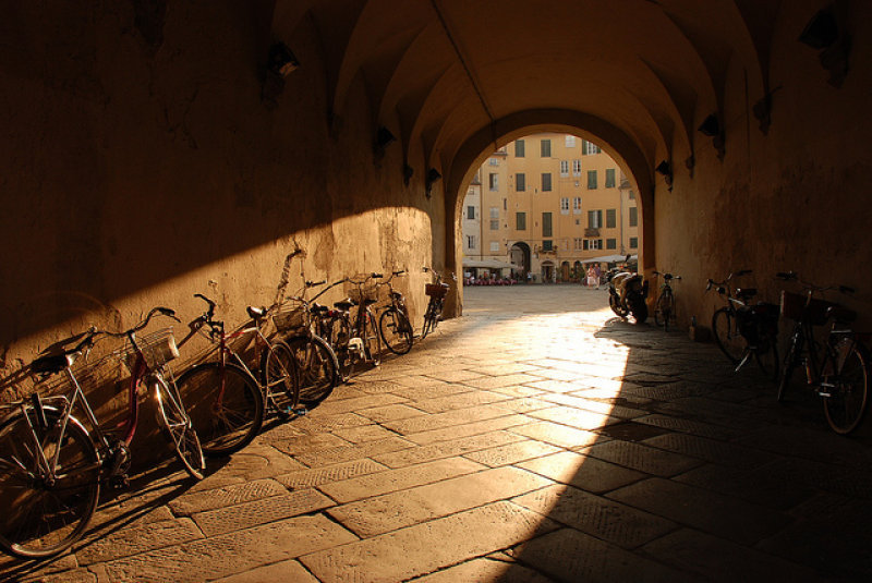 Lucca permata nang tembok - Lucca LU | Secret World Trip Planner